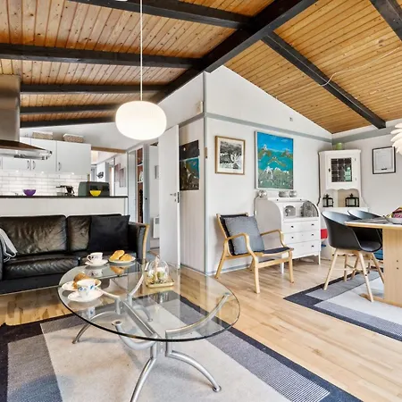 Huanca - 500m From The Sea By Interhome *