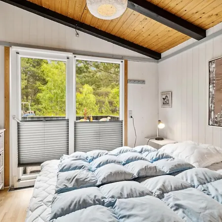 Huanca - 500m From The Sea By Interhome